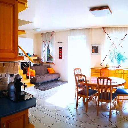Aurora Premium Home Győr Buitenkant foto