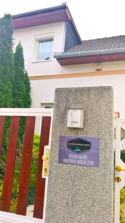 Aurora Premium Home Győr Buitenkant foto
