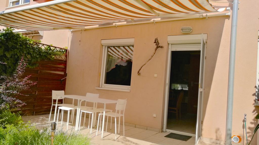 Aurora Premium Home Győr Buitenkant foto